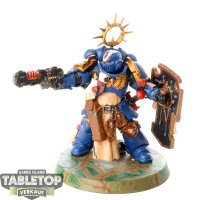 Space Marines - Lieutenant with Storm Shield - bemalt