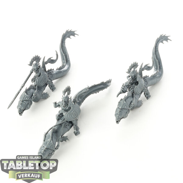 Idoneth Deepkin - 3x Akhelian Morrsarr Guard - unbemalt