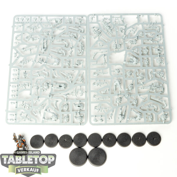 Genestealer Cults - 10x Neophyte Hybrids - teilweise gebaut