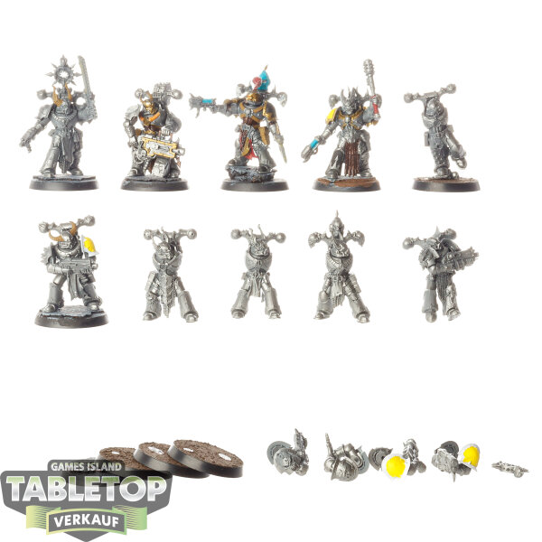 Chaos Space Marines - 10 x Chaos Space Marines - teilweise bemalt