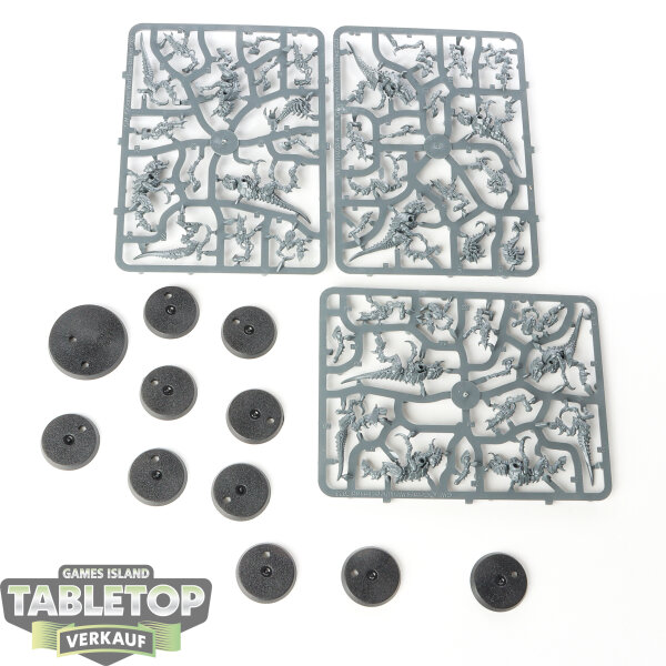 Tyraniden - 10x Termagants - im Gussrahmen