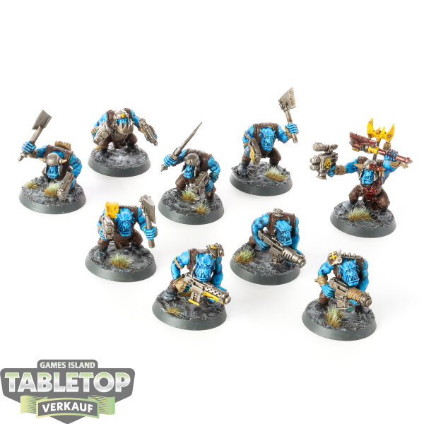 Orks - 9 Ork Boys klassisch - bemalt
