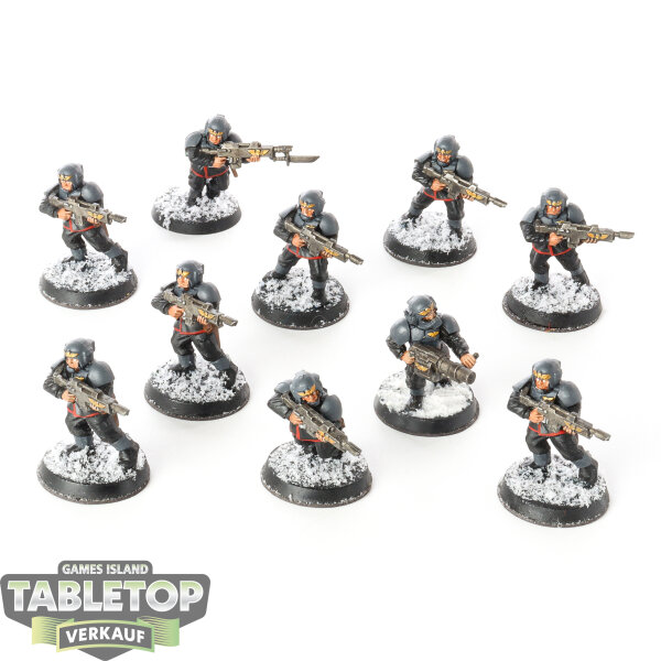 Astra Militarum - 10x Cadian Shock Troops - klassisch - bemalt