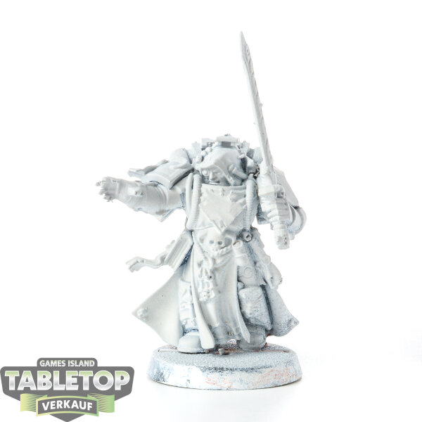 Dark Angels - Librarian Turmiel - grundiert