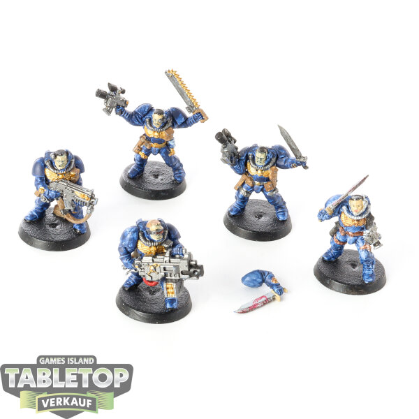 Space Marines - 5 Scouts klassisch - bemalt