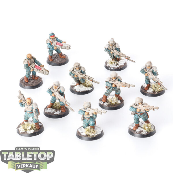 Astra Militarum - 10x Cadian Shock Troops - klassisch - bemalt