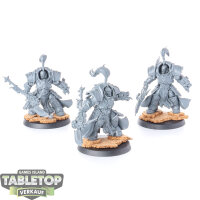 Adeptus Custodes - 3 x Allarus Custodians - unbemalt