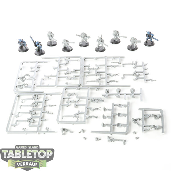 Tau Empire - 9 Fire Warriors - teilweise gebaut