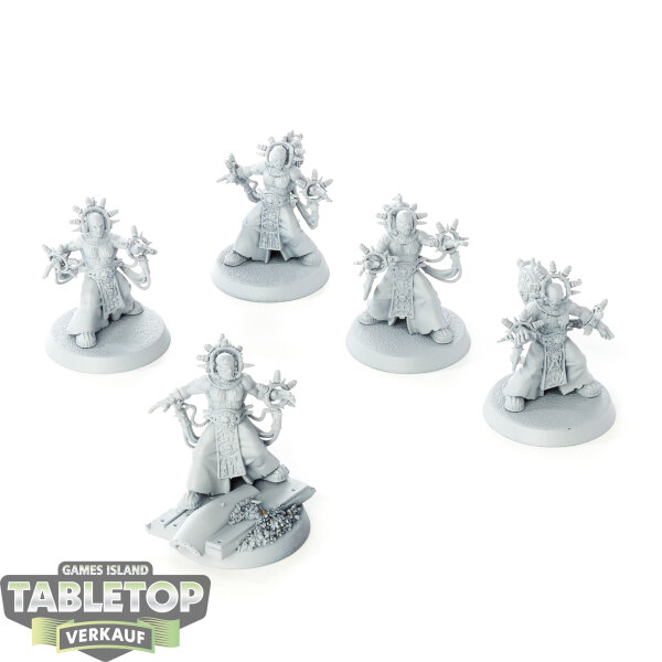 Adeptus Mechanicus - 5x Corpuscarii Electro-Priests - grundiert