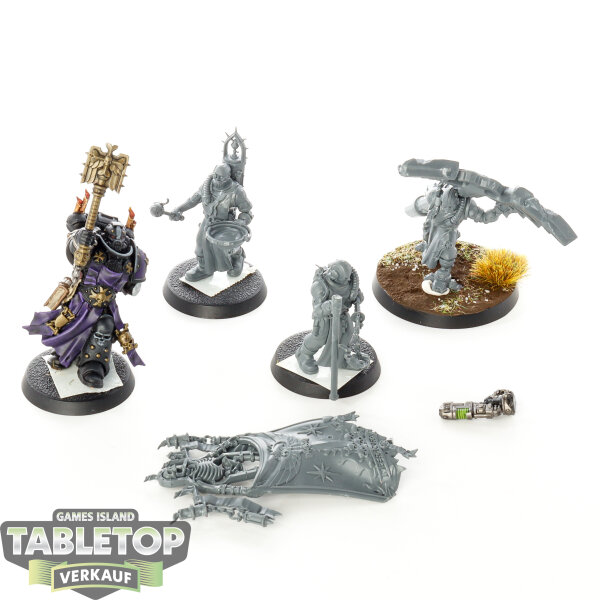Black Templars - 4x Chaplain Grimaldus & Retinue - teilweise bemalt