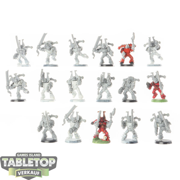 World Eaters - 17 x Khorne Berzerkers klassisch - teilweise bemalt