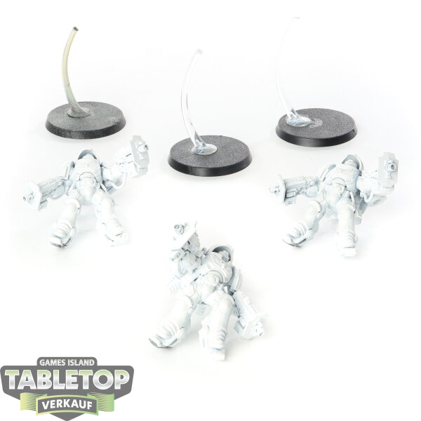 Space Marines - 3x Primaris Inceptors - grundiert
