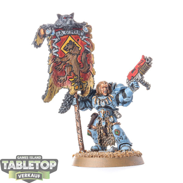 Space Wolves -  Grey Hunter with Wolf Standard - bemalt
