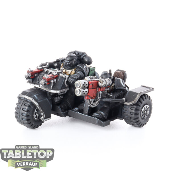Space Marines - Attack Bike - bemalt