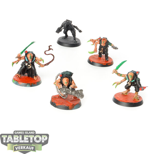 Genestealer Cults - 5 x Hybrid Metamorphs - teilweise bemalt