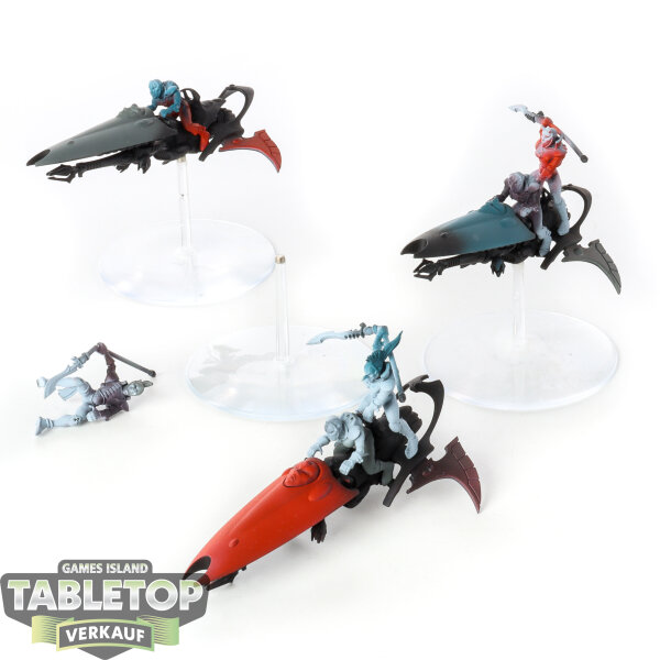 Aeldari - 3 Skyweavers - teilweise bemalt