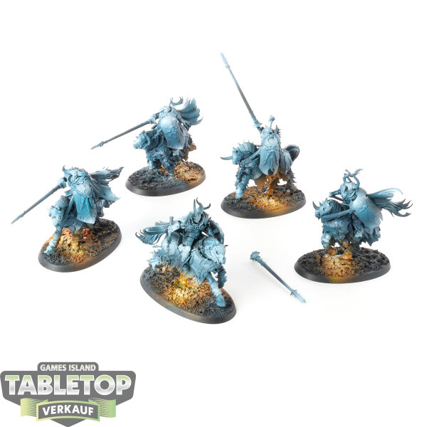Slaves to Darkness - 5x Chaos Knights - teilweise bemalt