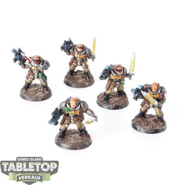 Space Marines - 5 x Scouts klassisch - bemalt