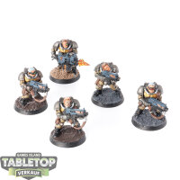 Space Marines - 5 x Scouts klassisch - bemalt