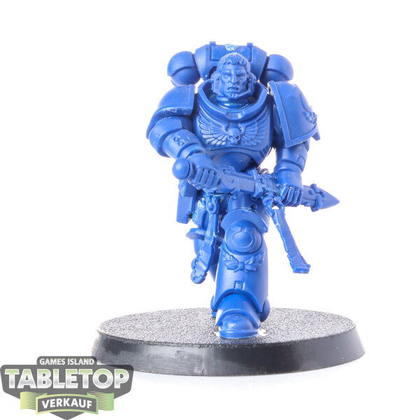 Ultramarines - Lieutenant Calsius - unbemalt
