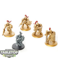 Adeptus Custodes - 5 Vexilus Praetor - teilweise bemalt
