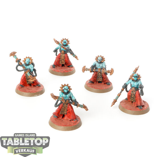 Adeptus Mechanicus - 5 x Fulgurite Electro-Priests - bemalt