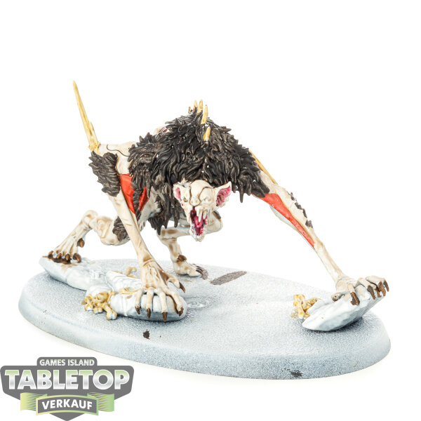 Flesh-eater Courts - Varghulf Courtier - teilweise bemalt