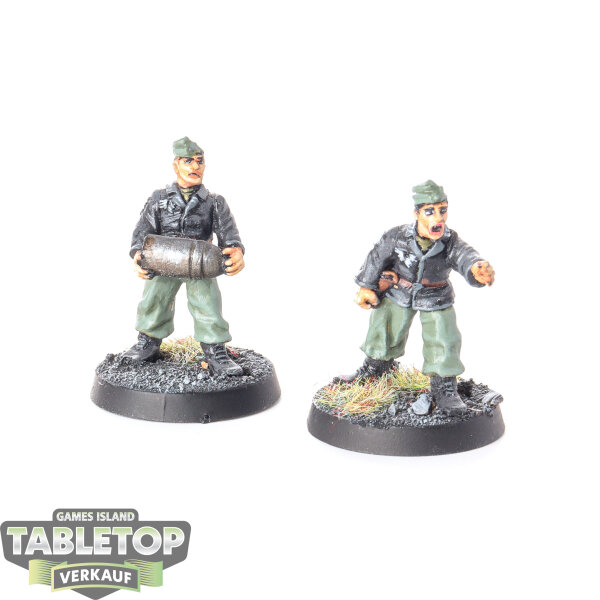 Astra Militarum - Basilisk Tank Crew - bemalt