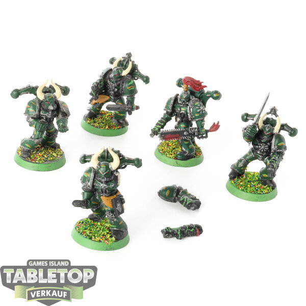 Chaos Space Marines - 5 Chaos Space Marines klassisch - bemalt