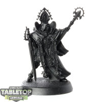 Adepta Sororitas - Canoness - grundiert