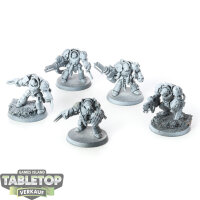 Space Wolves - 3x Wolf Guard Terminators - grundiert