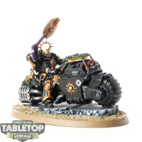 Black Templars - Primaris Chaplain on Bike - bemalt