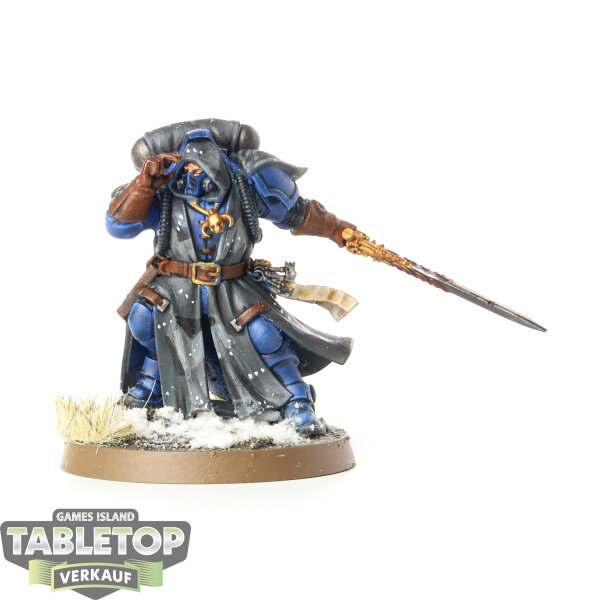 Ultramarines - Primaris Librarian in Phobos Armour - bemalt