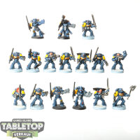 Space Wolves - 16 x Space Wolves Blood Claws - teilweise...