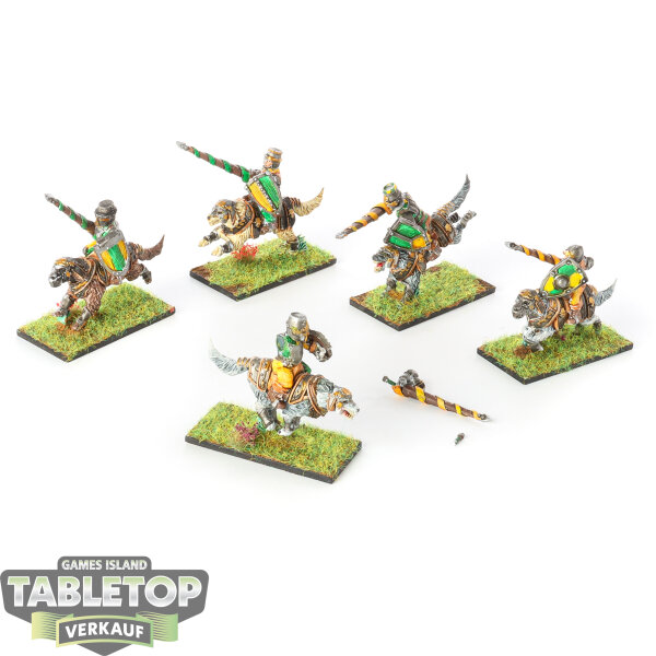 Kings of War - 5 Halbling Stalwarts Kavallerie - bemalt