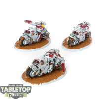 Space Marines - 3 x Outriders - bemalt