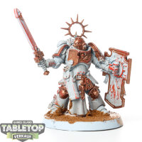 Space Marines - Lieutenant with Storm Shield - bemalt