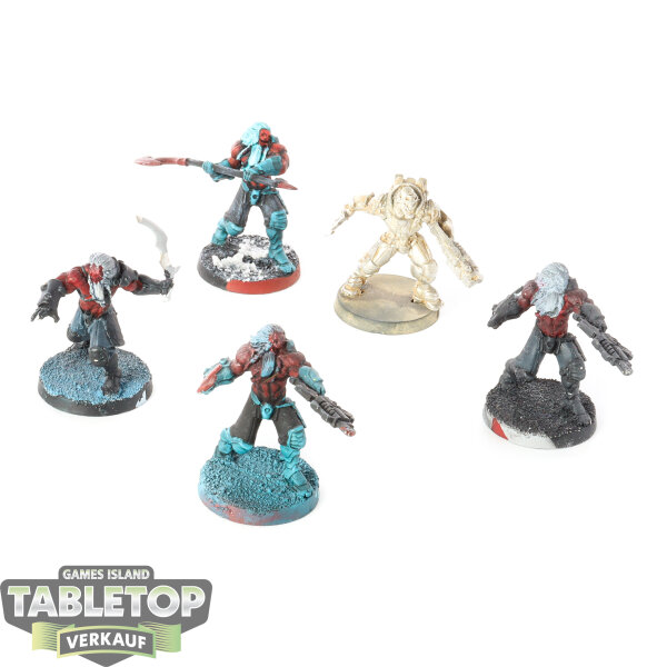 Infinity - 5 Dāturazi Witch-Soldiers - teilweise bemalt
