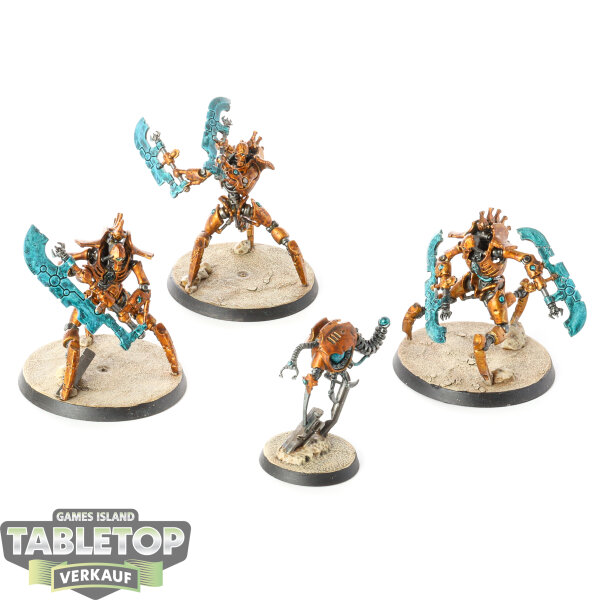 Necrons - 3 Skorpekh Destroyers - bemalt