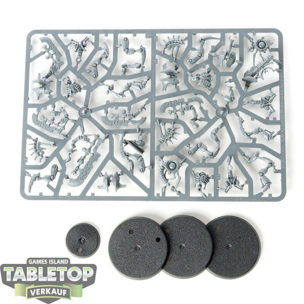 Necrons - 3 Skorpekh Destroyers - im Gussrahmen