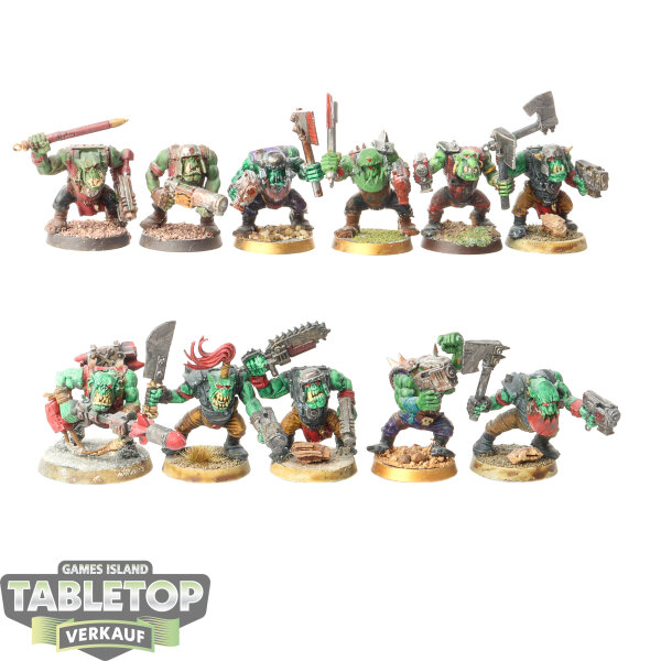 Orks - 11 x Ork Boyz - bemalt