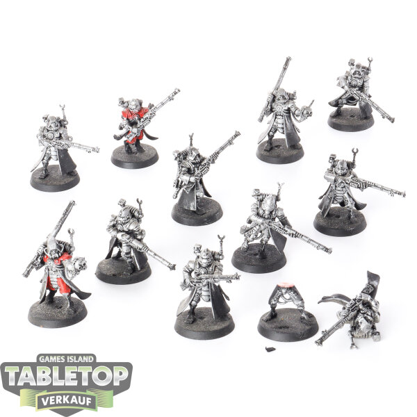 Adeptus Mechanicus - 11x Skitarii Rangers - teilweise bemalt