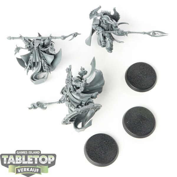 Thousand Sons - 3 Exalted Sorcerers - unbemalt
