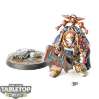 Horus Heresy - Legion Praetor with Power Axe - bemalt