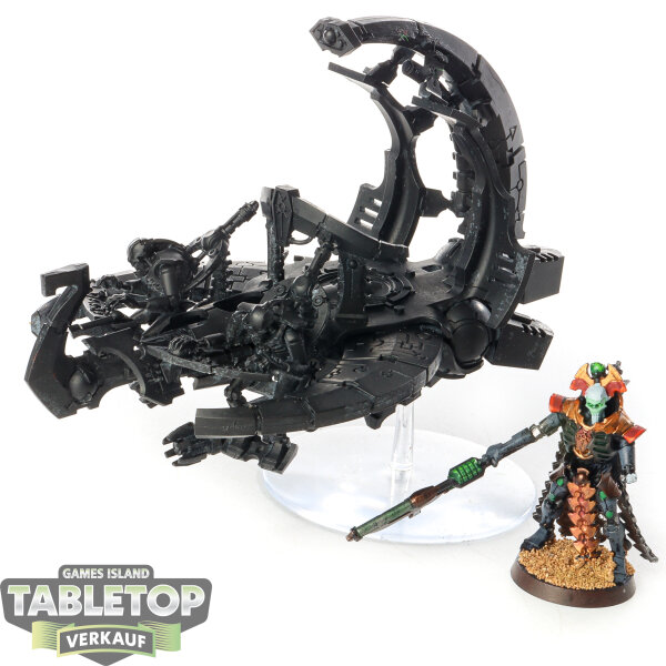 Necrons - Necron Catacomb Command Barge - teilweise bemalt