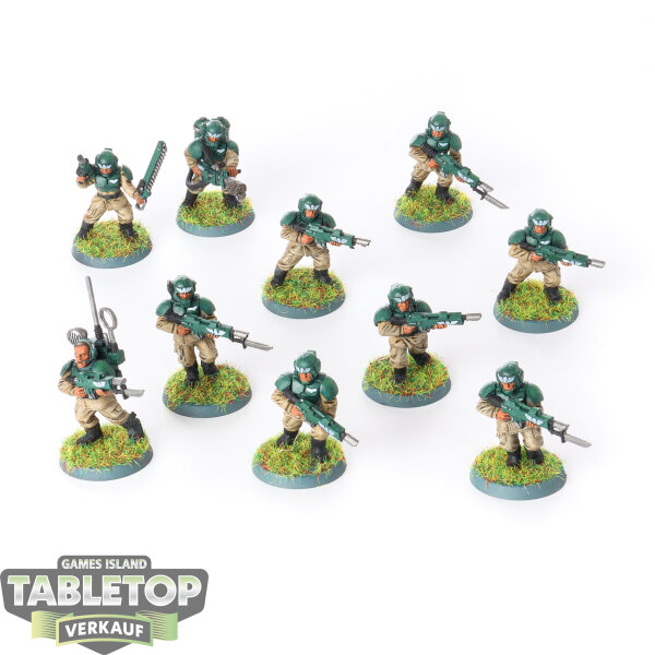 Astra Militarum - 10 Cadian Shock Troops - bemalt
