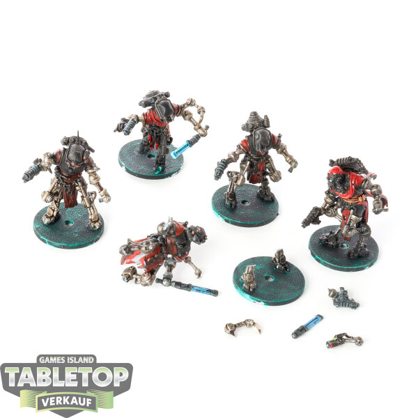 Adeptus Mechanicus - 5 Sicarian Ruststalkers - bemalt