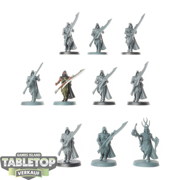 Wood Elf Realms - 10 x Wildwood Rangers - teilweise bemalt
