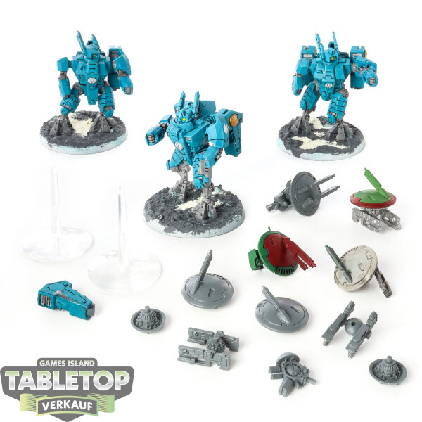 Tau Empire - 3 XV8 Crisis Battlesuit Team - bemalt