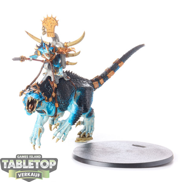 Seraphon - Saurus Oldblood on Carnosaur - bemalt